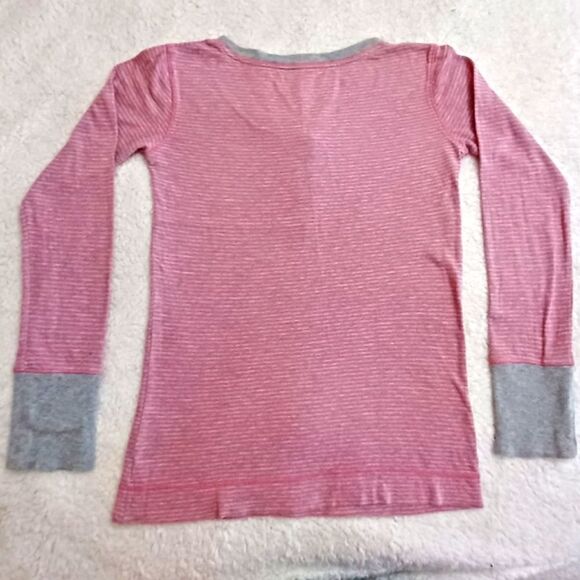 Old Navy long sleeve tee - Picture 3 of 6